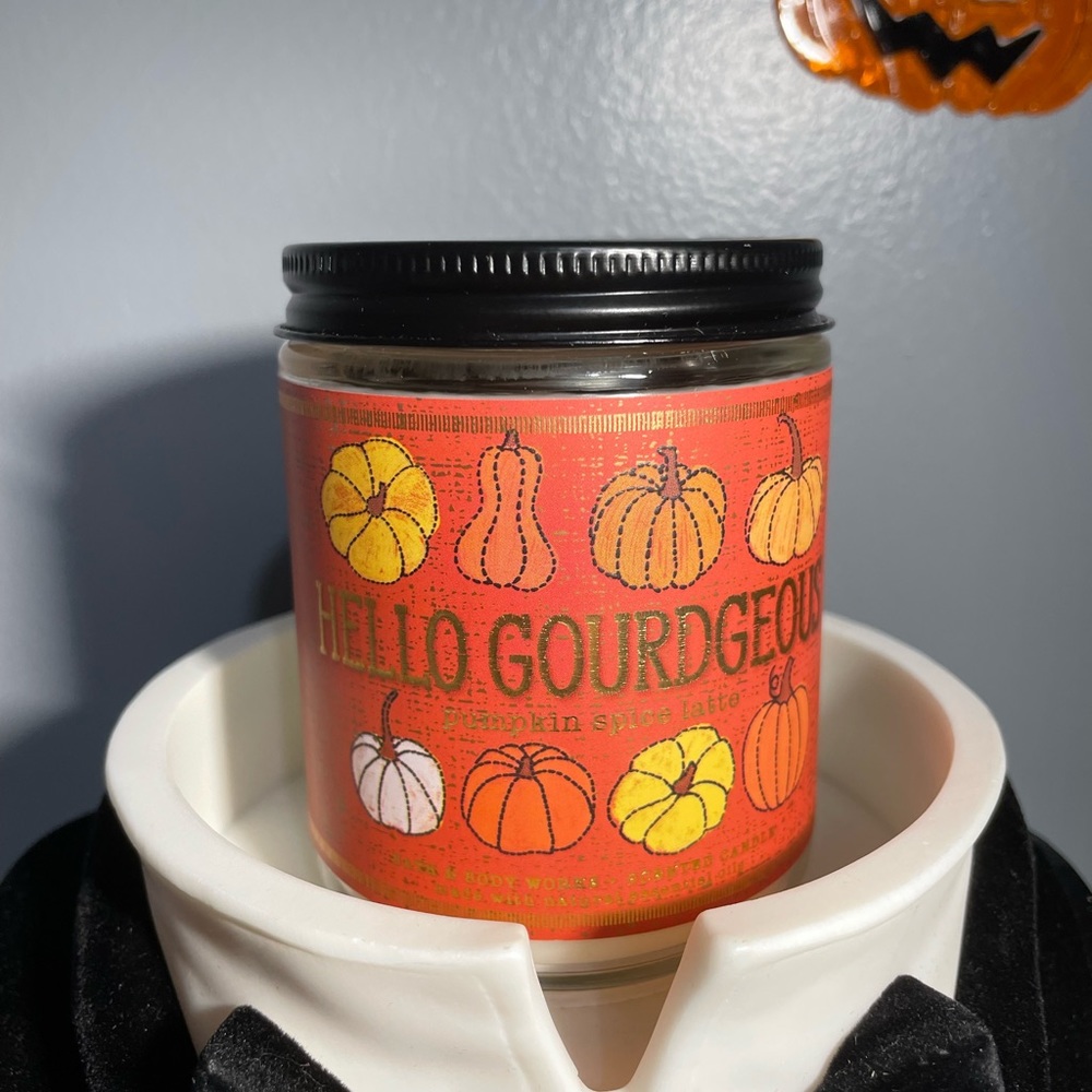 Bath & Body Works candle